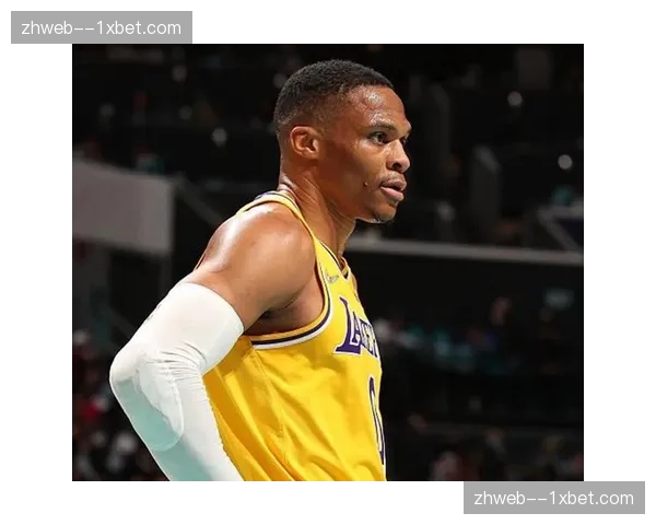 老鹰十连胜后遭遇两连败 年轻球队稳定性仍需时间打磨